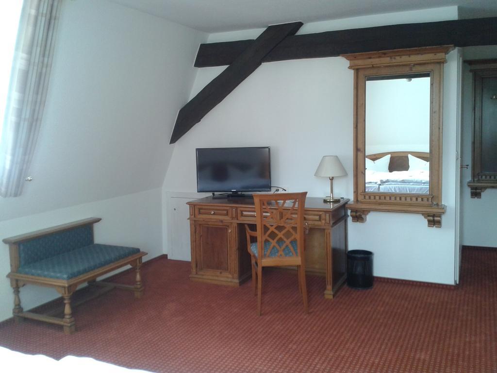 Garni-Hotel Zum Alten Ratskeller ヴェッチャウ 部屋 写真