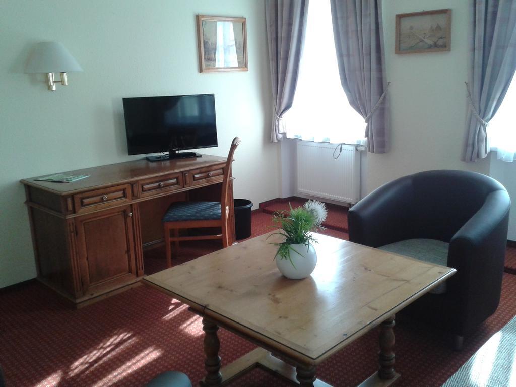 Garni-Hotel Zum Alten Ratskeller ヴェッチャウ 部屋 写真