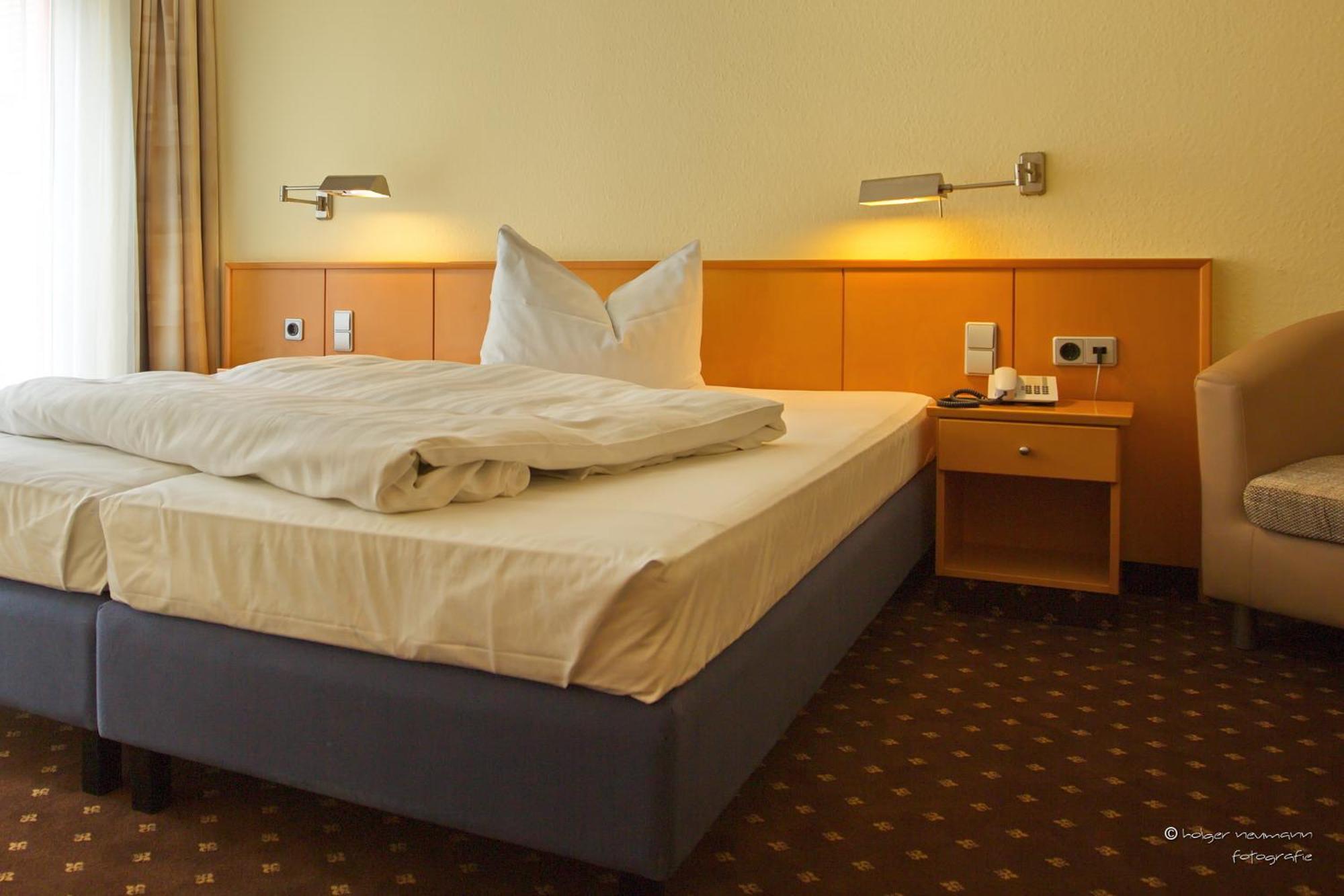 Garni-Hotel Zum Alten Ratskeller ヴェッチャウ 部屋 写真