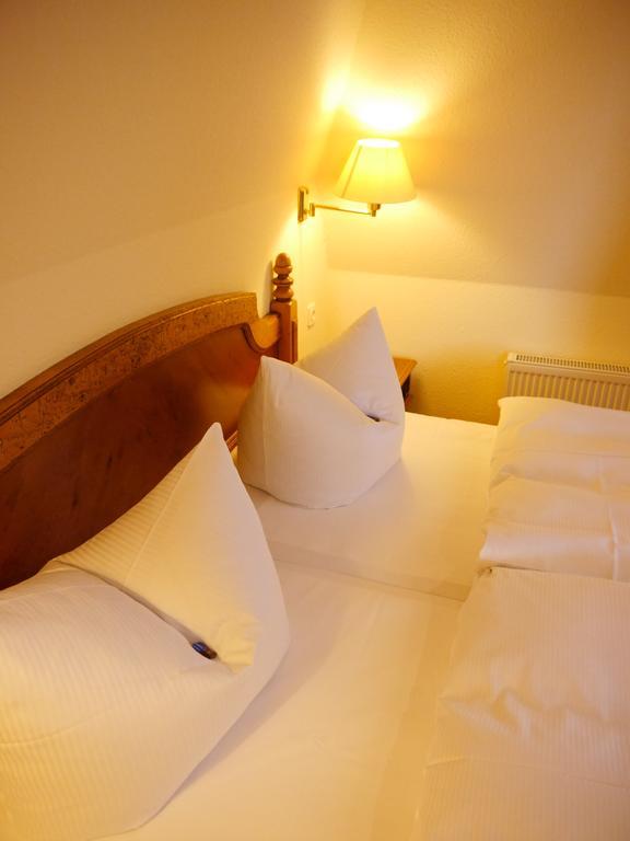 Garni-Hotel Zum Alten Ratskeller ヴェッチャウ エクステリア 写真